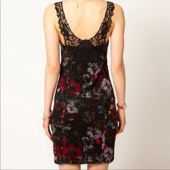 Free People Knockout bodycon black red floral lace crochet strap mini dress SP - Picture 2 of 16